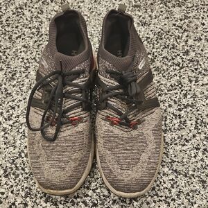 Men's Gray Athletic Shoes